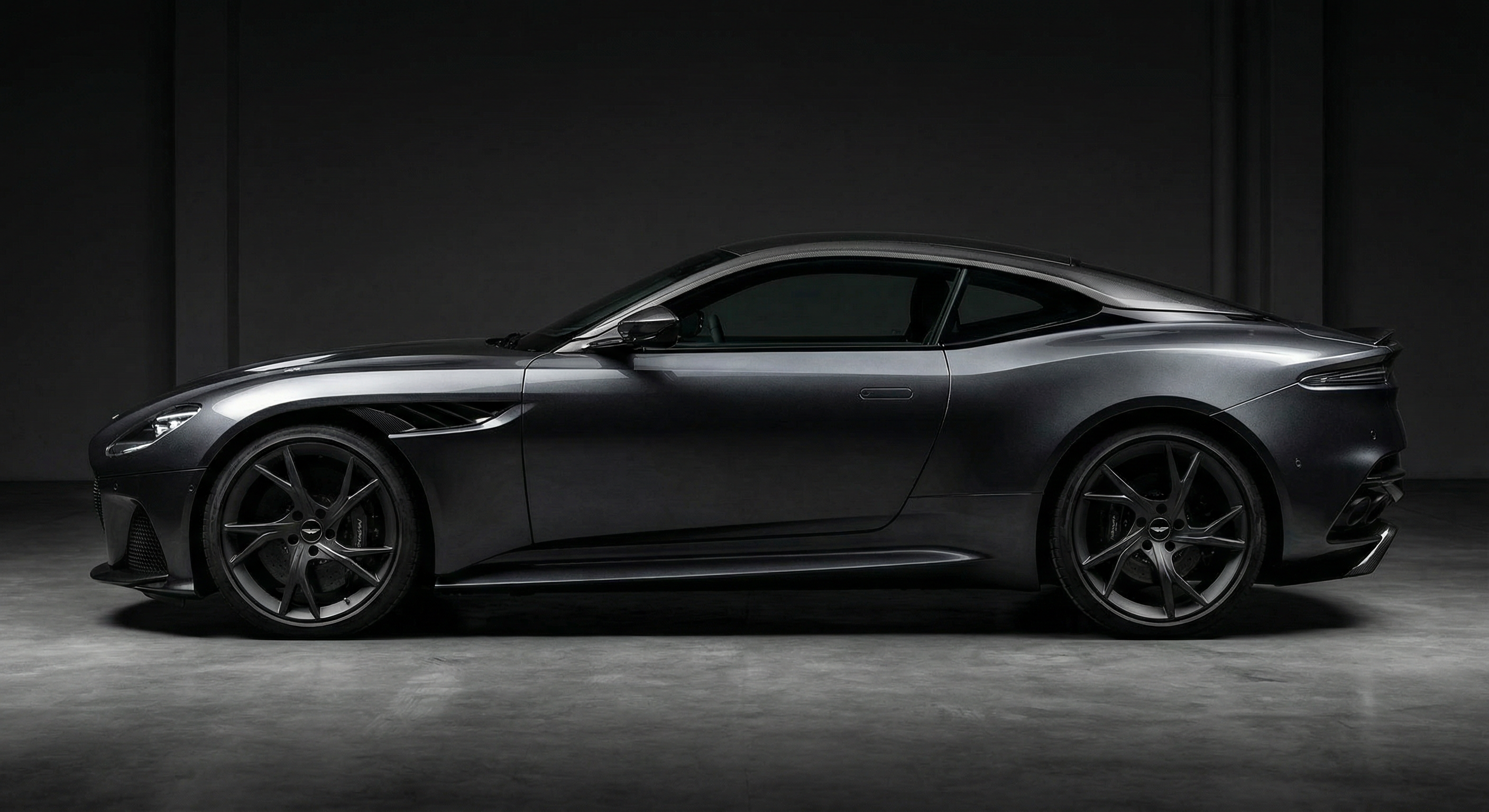 실제 계약 조건을 확인하는 장면 - 렌트카 저렴하게 이용하는 방법 가이드